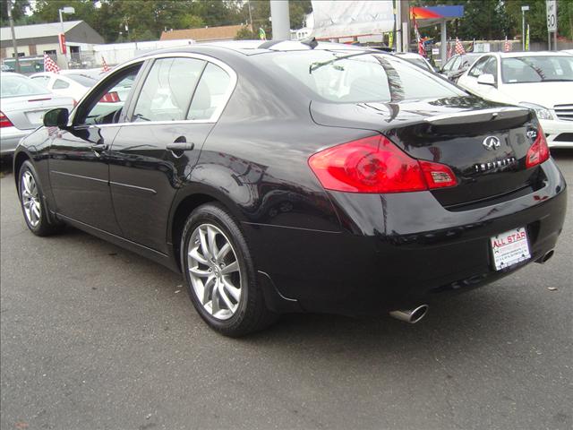Infiniti G35 2008 photo 2
