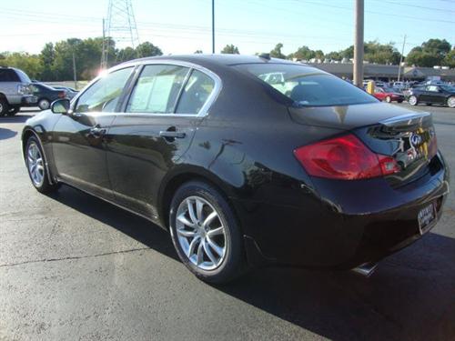 Infiniti G35 2008 photo 3