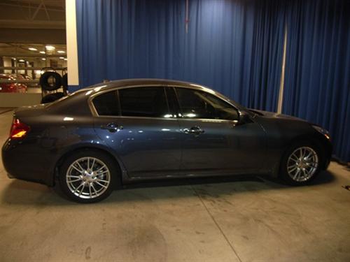 Infiniti G35 2008 photo 3