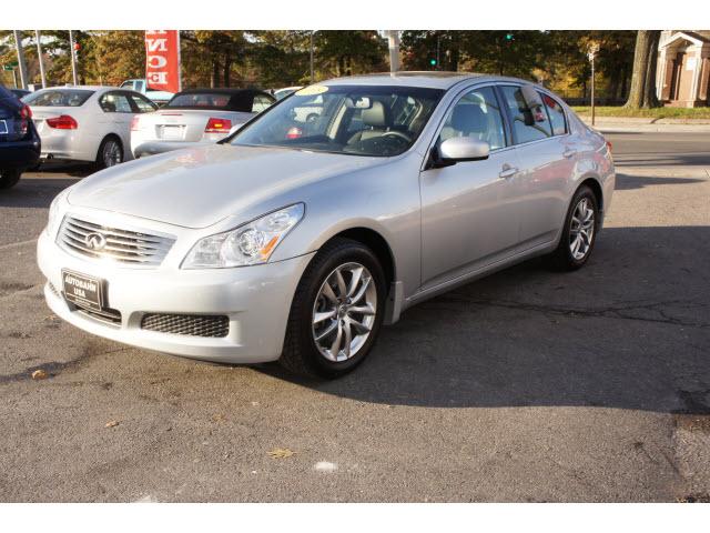 Infiniti G35 2008 photo 4