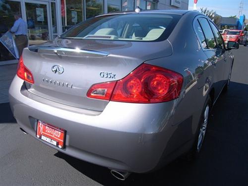 Infiniti G35 2008 photo 1