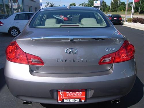 Infiniti G35 2008 photo 2