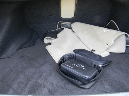 Infiniti G35 2008 photo 2