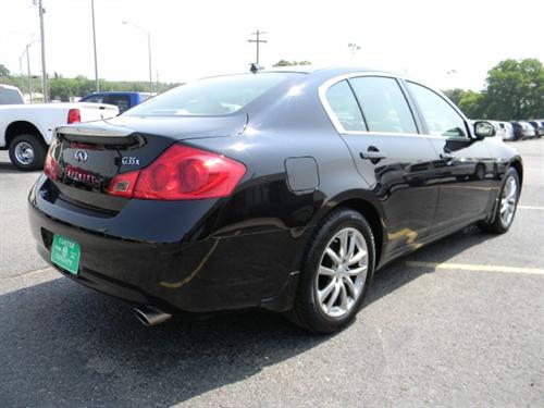 Infiniti G35 2008 photo 4