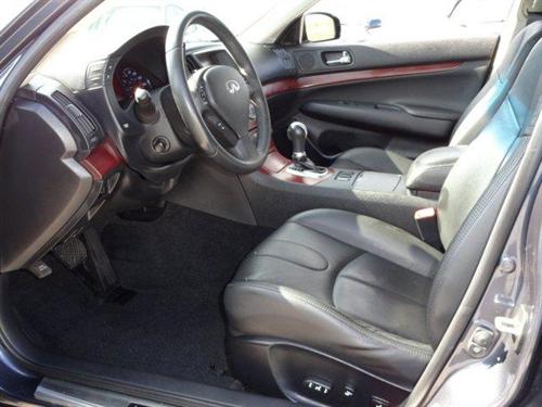 Infiniti G35 2008 photo 2