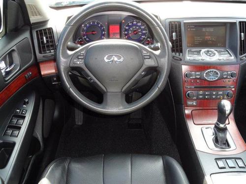 Infiniti G35 2008 photo 4