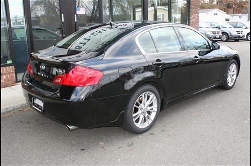 Infiniti G35 2008 photo 3