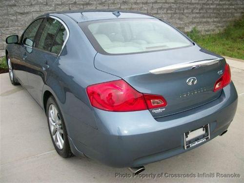 Infiniti G35 2008 photo 4