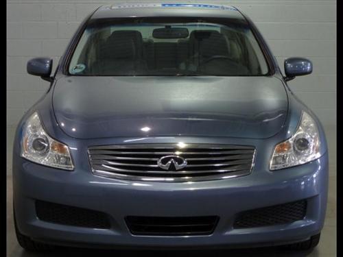 Infiniti G35 2008 photo 2