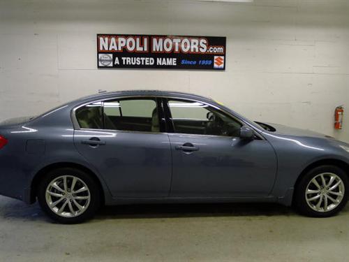 Infiniti G35 2008 photo 2