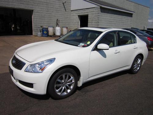 Infiniti G35 2008 photo 2