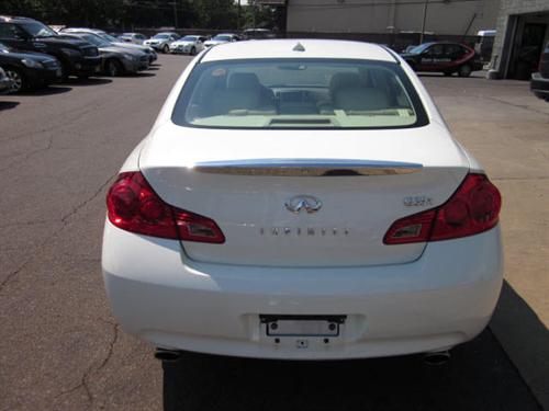 Infiniti G35 2008 photo 4