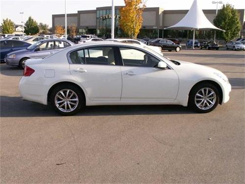 Infiniti G35 2008 photo 1
