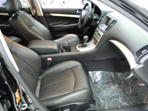 Infiniti G35 2008 photo 2