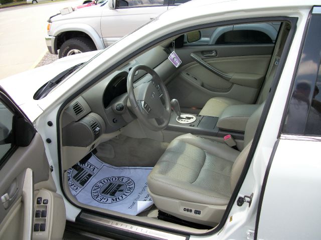 Infiniti G35X 2004 photo 4