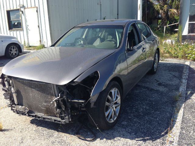 Infiniti G35X 2007 photo 2