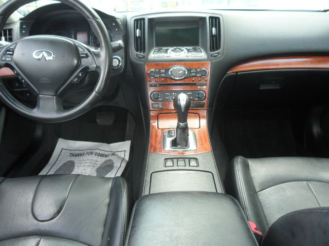 Infiniti G35X 2007 photo 2