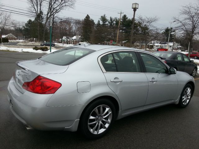 Infiniti G35X 2008 photo 3