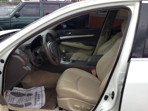 Infiniti G35X 2008 photo 4
