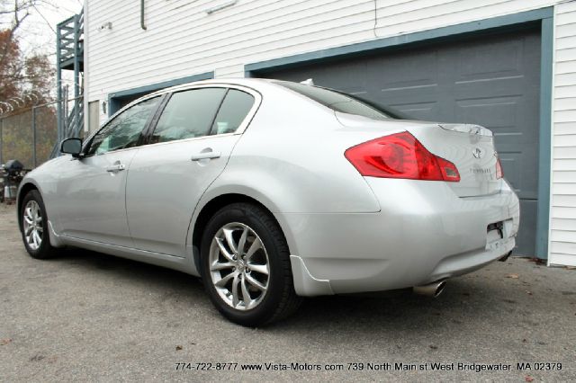 Infiniti G35X 2008 photo 3
