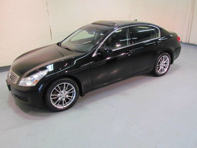 Infiniti G35X 2008 photo 15