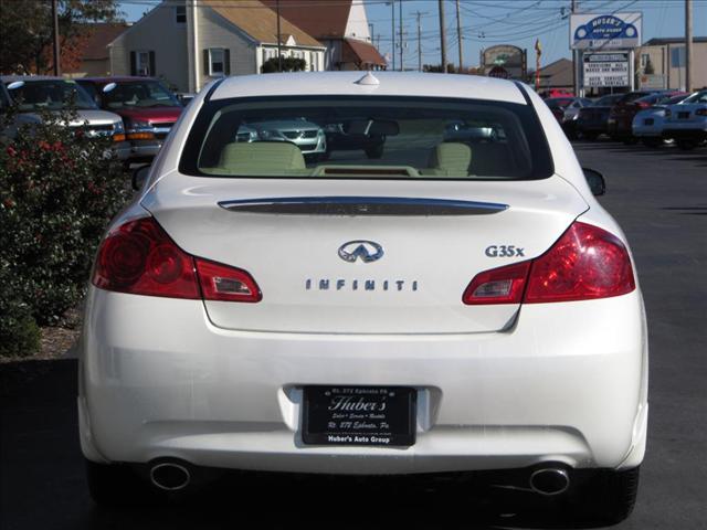Infiniti G35X 2008 photo 1