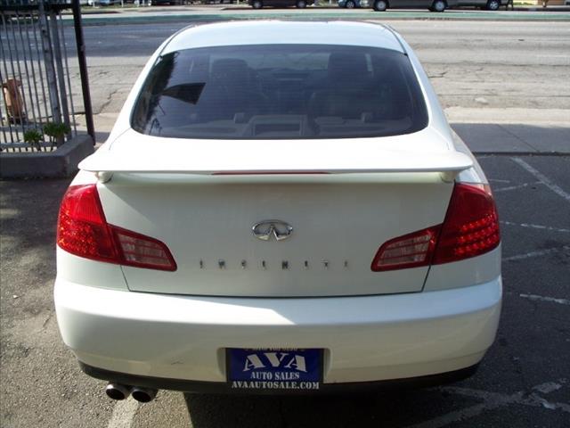 Infiniti G35 Sedan 2003 photo 2