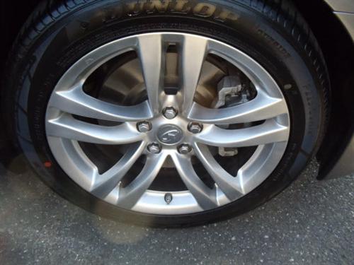 Infiniti G37 2008 photo 3
