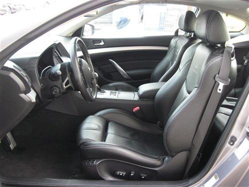 Infiniti G37 2008 photo 2