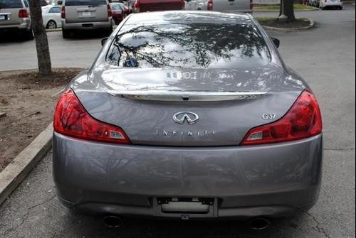 Infiniti G37 2008 photo 2