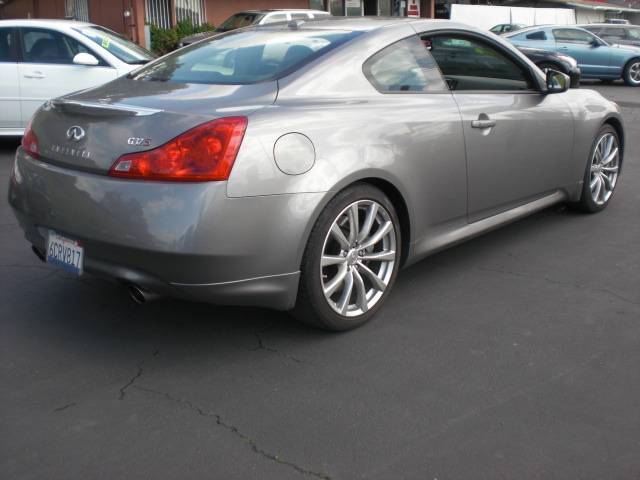 Infiniti G37 2008 photo 3