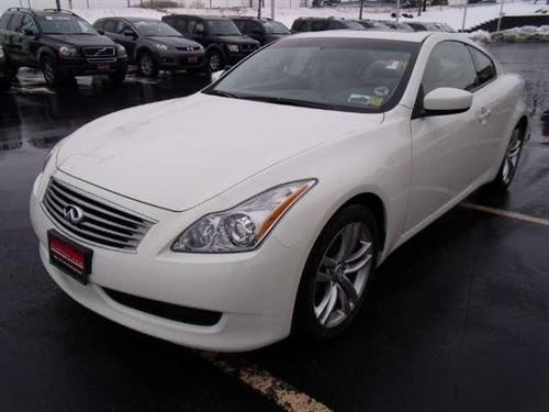 Infiniti G37 2008 photo 2