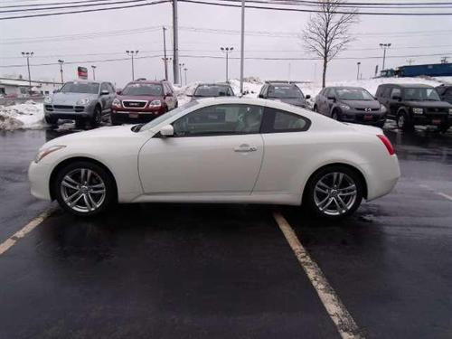 Infiniti G37 2008 photo 3