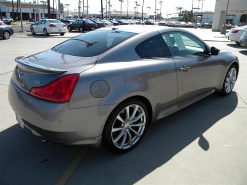 Infiniti G37 2008 photo 3