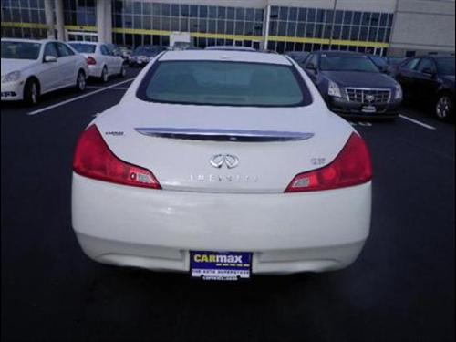 Infiniti G37 2008 photo 2