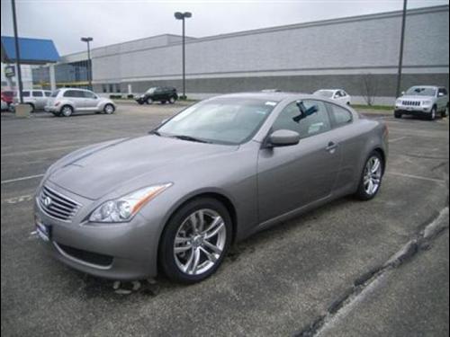 Infiniti G37 2008 photo 2