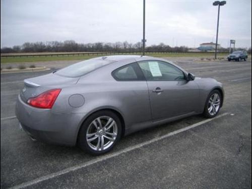 Infiniti G37 2008 photo 4