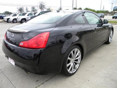 Infiniti G37 2008 photo 4