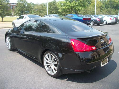 Infiniti G37 2008 photo 2