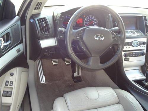 Infiniti G37 2008 photo 2