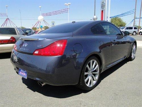 Infiniti G37 2008 photo 2