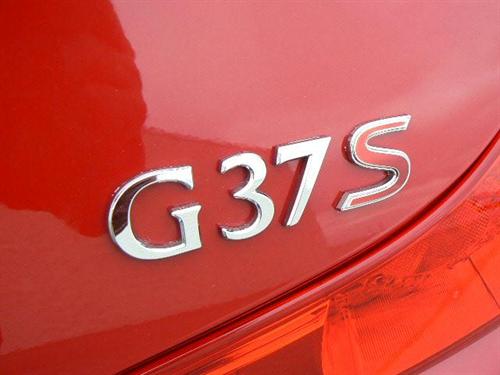 Infiniti G37 2008 photo 4