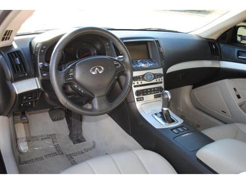 Infiniti G37 2008 photo 3