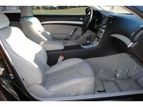 Infiniti G37 2008 photo 5