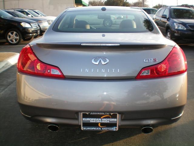 Infiniti G37 2008 photo 3