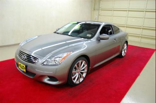 Infiniti G37 2008 photo 2