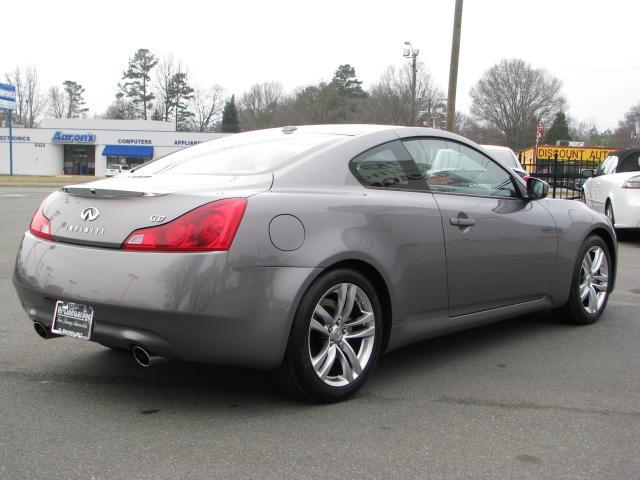 Infiniti G37 2008 photo 4