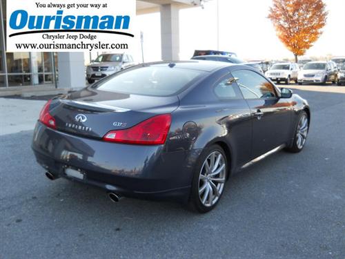 Infiniti G37 2008 photo 2