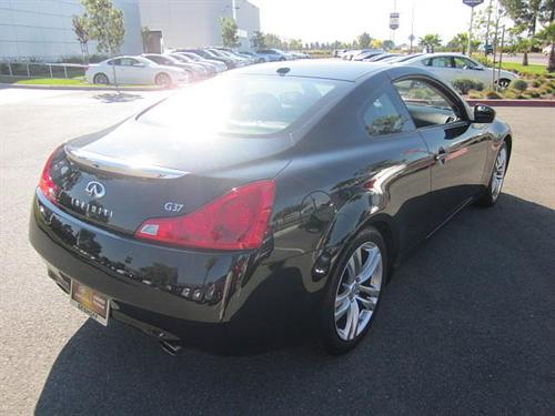 Infiniti G37 2008 photo 2