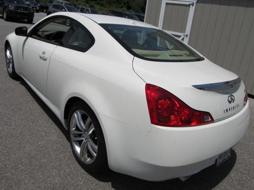 Infiniti G37 2008 photo 2